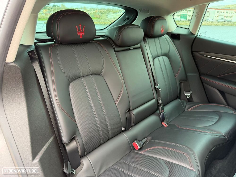 Maserati Levante 3.0 V6 S - 23