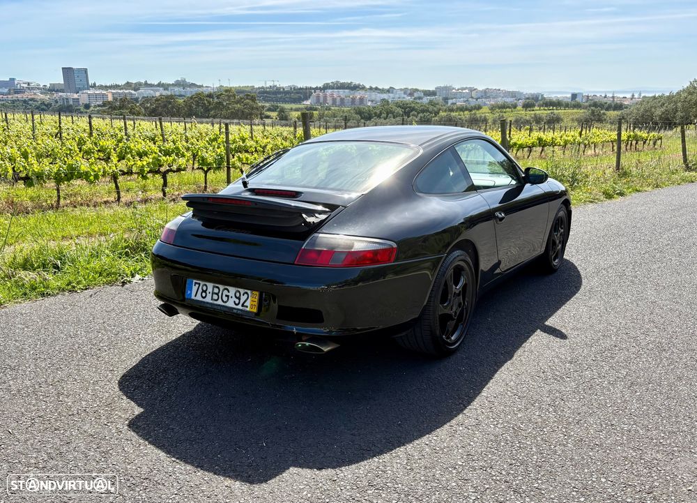 Porsche 911 (996) Carrera - 6