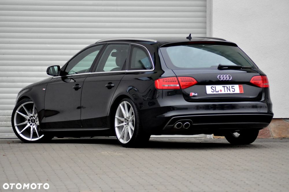 Audi A4 Avant - 8