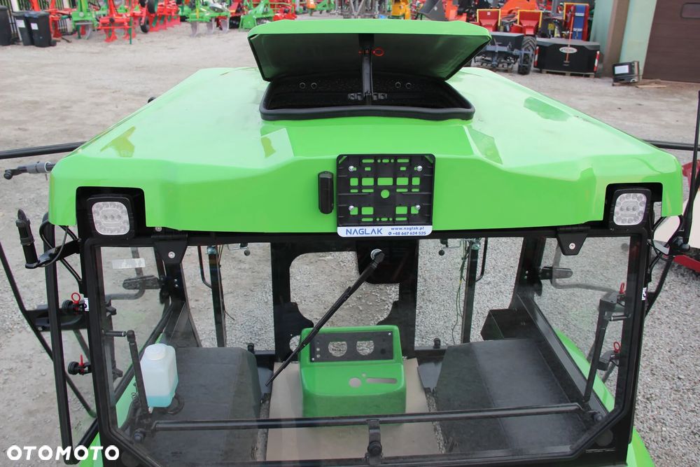 Kabina C-360 C360 Z Błotnikami BTW X 2023 Naglak zielona - 6