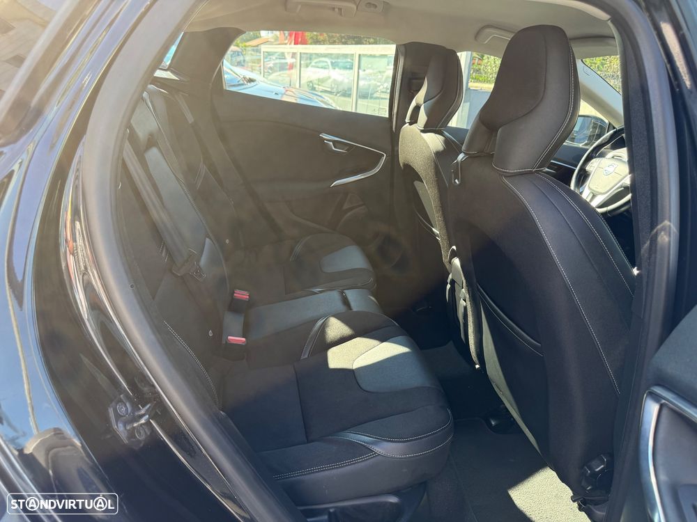 Volvo V40 1.6 D2 Eco Momentum - 40