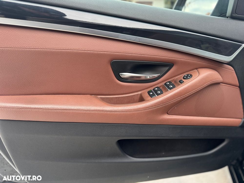 BMW Seria 5 520d Aut. Luxury Line - 6