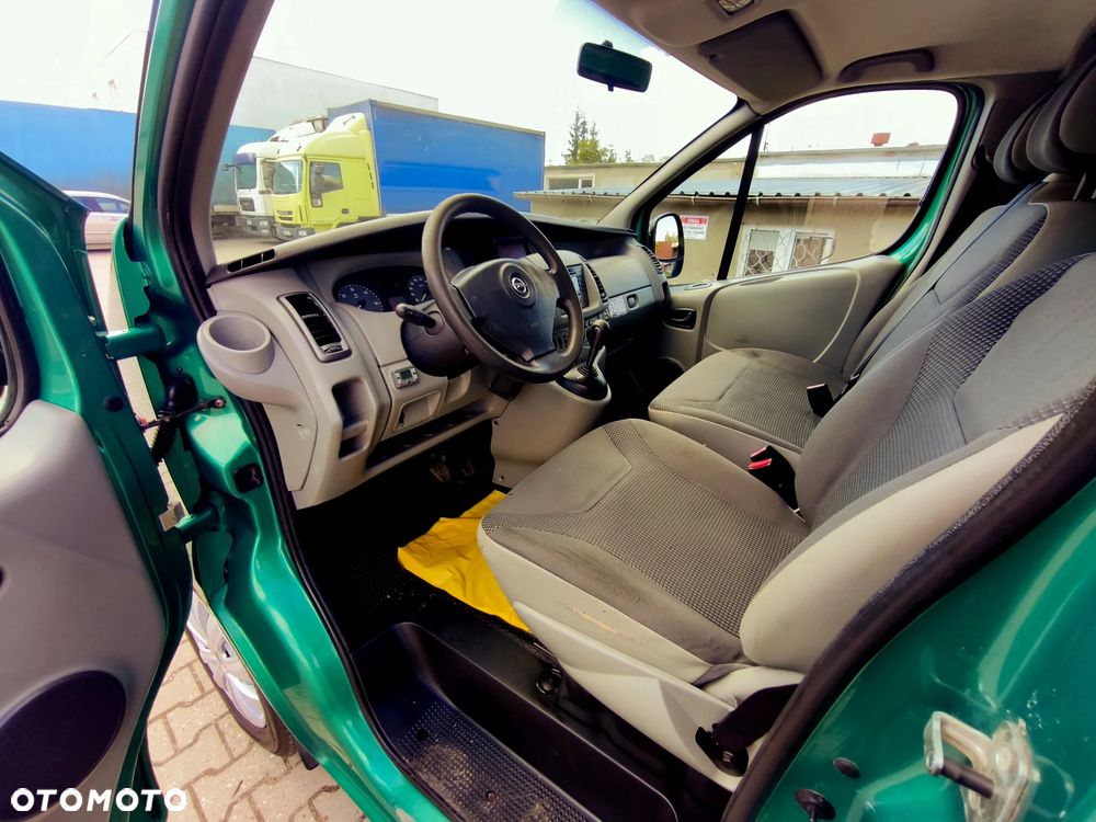 Opel VIVARO - 16