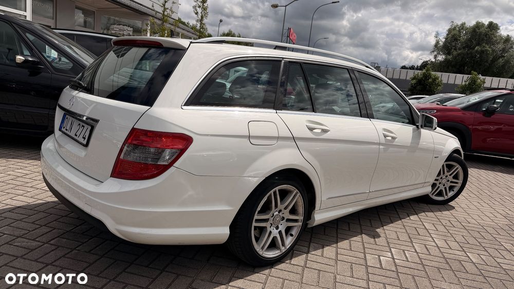 Mercedes-Benz Klasa C 180 Kompressor Avantgarde - 17