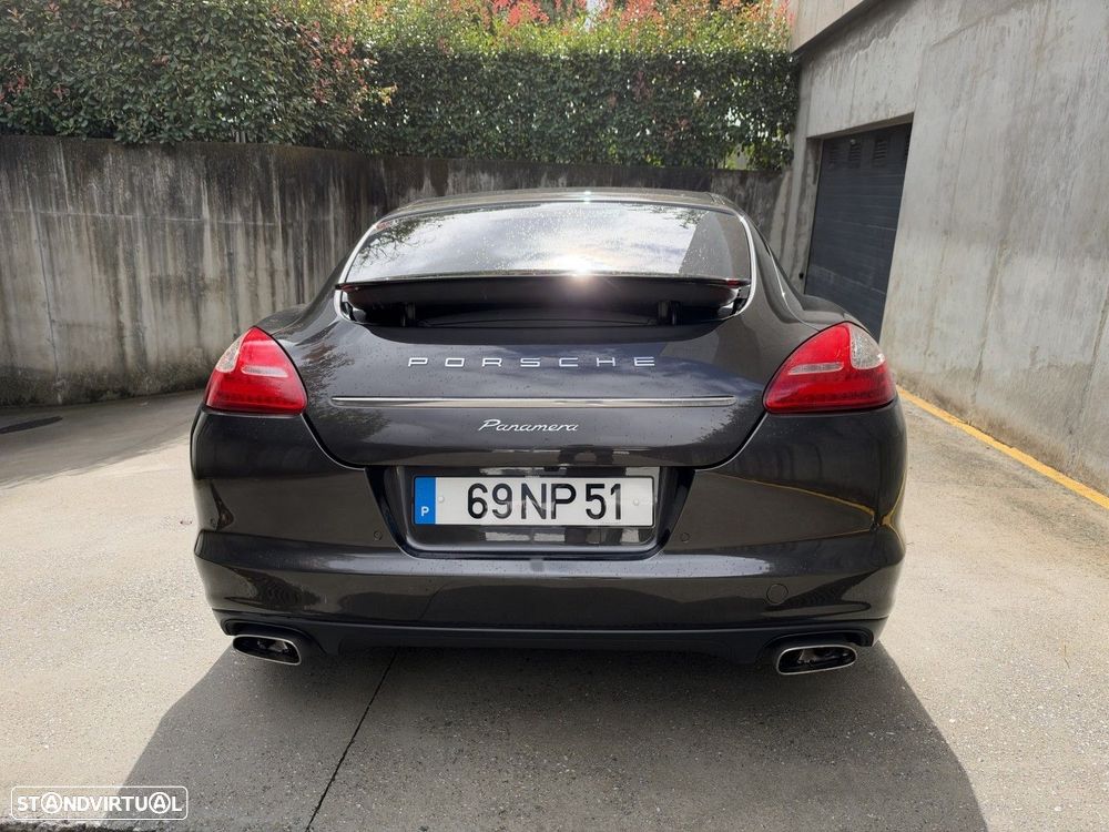 Porsche Panamera Platinum Edition - 14