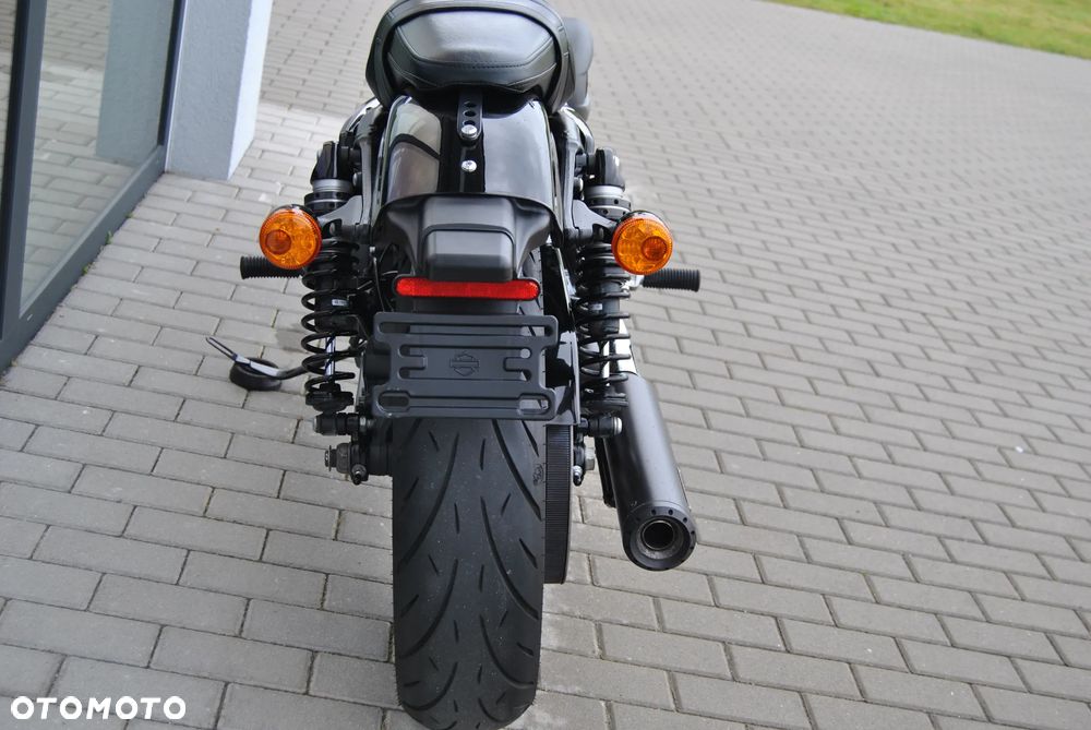 Harley-Davidson Sportster Roadster 1200R - 8