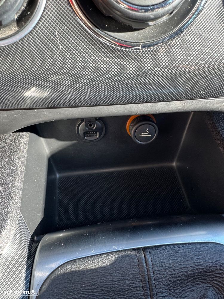 Citroën C4 2.0 HDi Exclusive J17 - 6