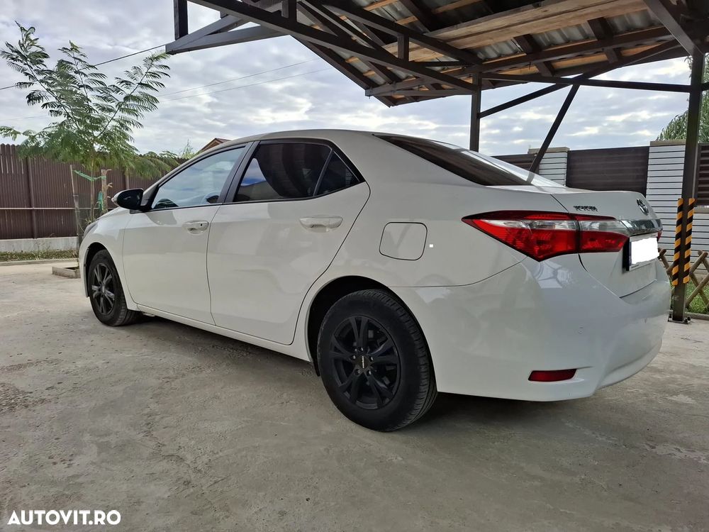 Toyota Corolla - 3