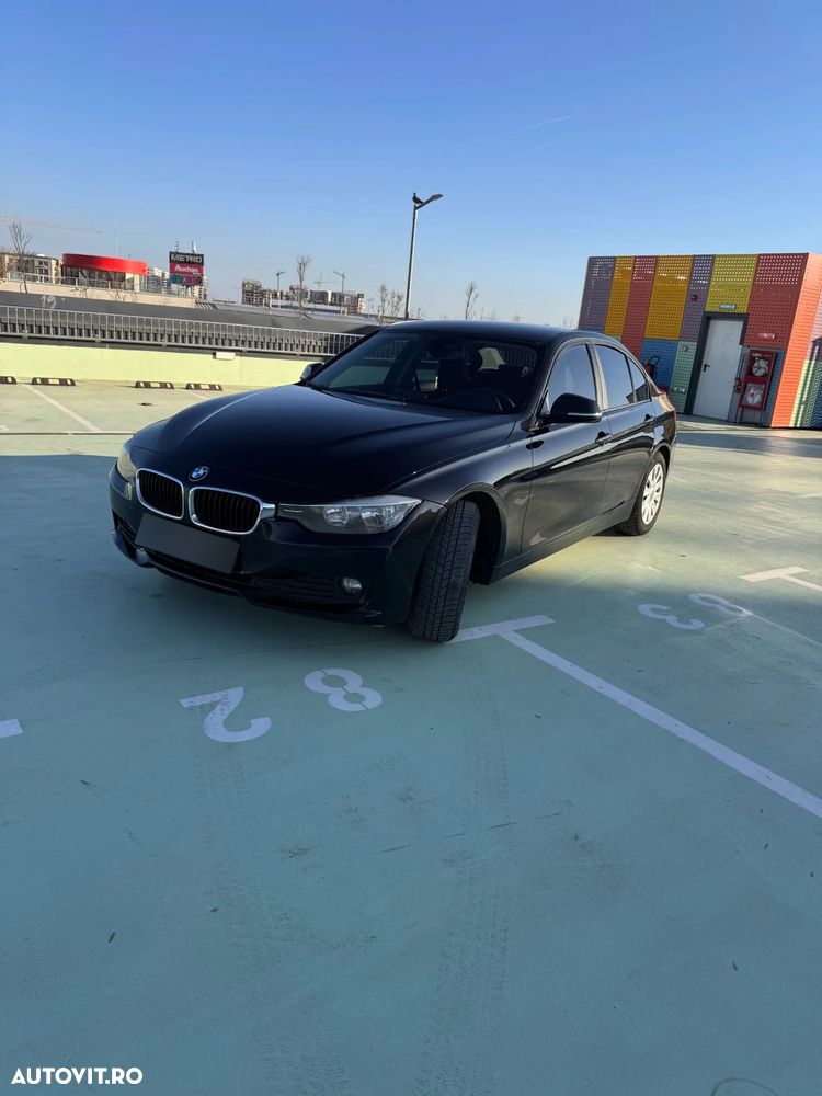BMW Seria 3 318d - 8