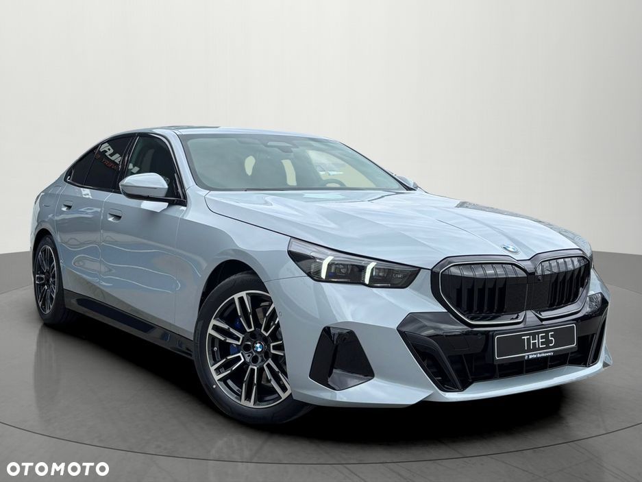 BMW Seria 5 520d xDrive mHEV M Sport - 3