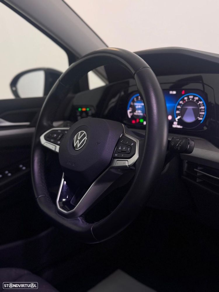 VW Golf Variant 1.5 eTSI Life DSG - 7