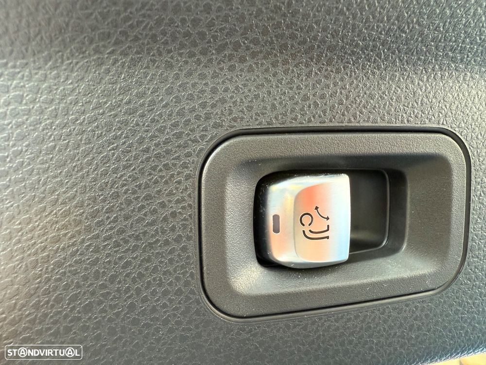 Mercedes-Benz GLC 220 d Coupe 4Matic 9G-TRONIC AMG Line - 10