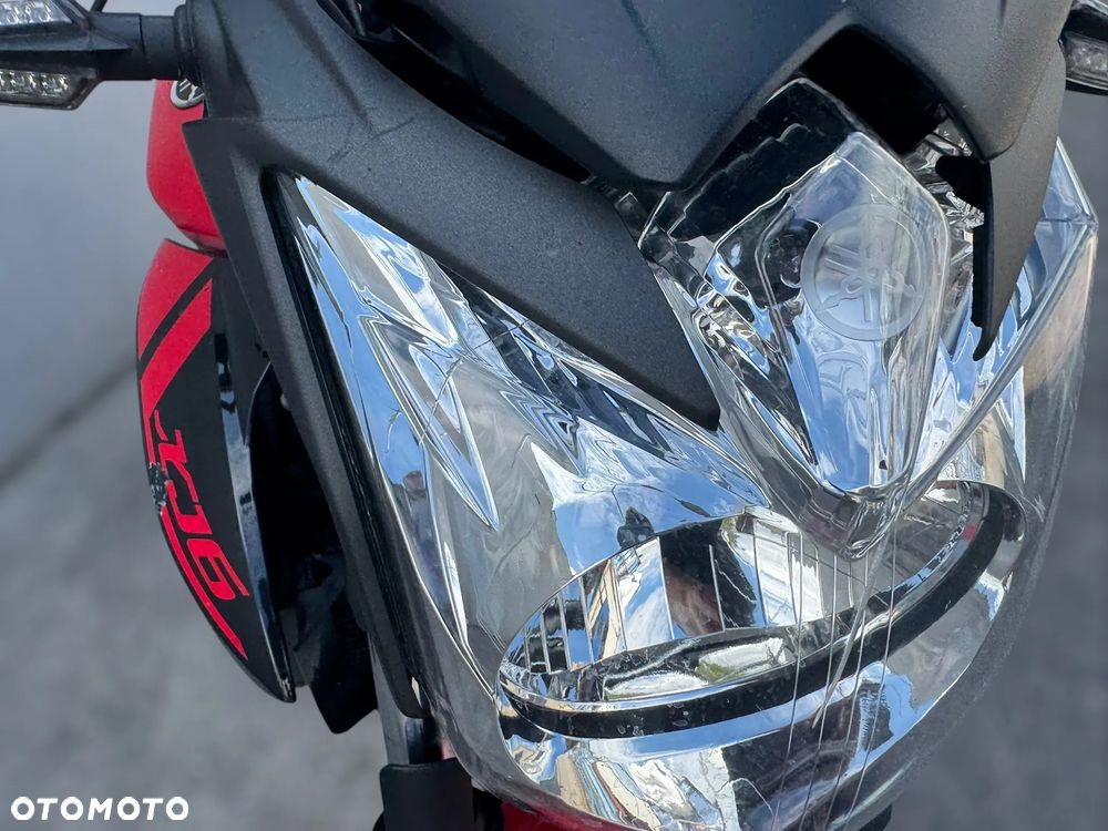 Yamaha XJ - 18