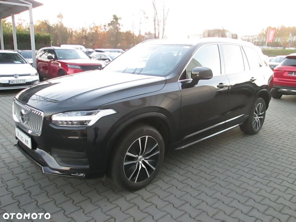 Volvo XC 90 B5 D AWD Geartronic Momentum Pro - 23