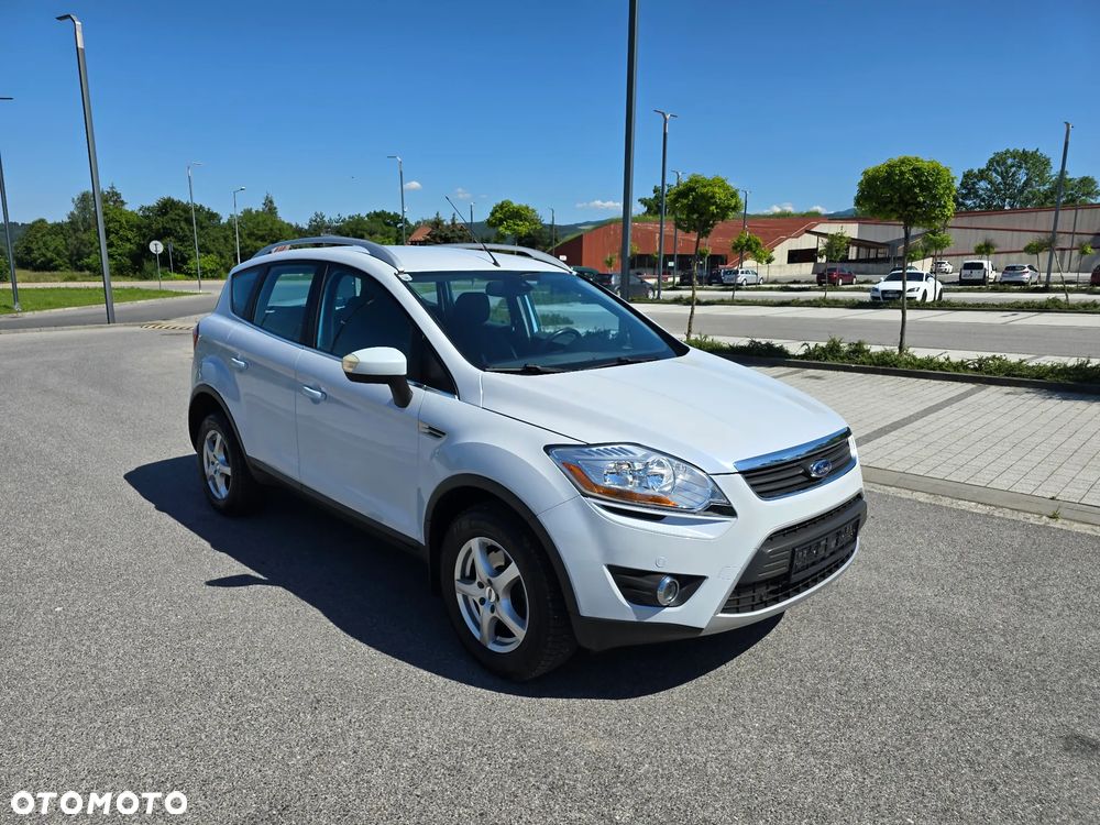 Ford Kuga 2.0 TDCi 4x4 Titanium - 27