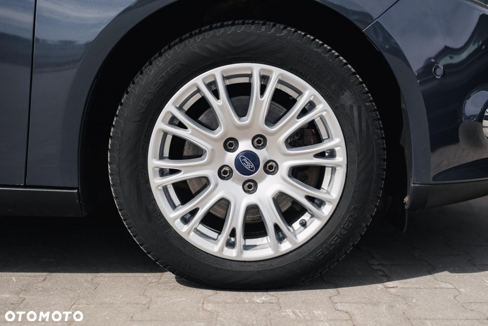 Ford Focus 1.6 EcoBoost Titanium - 36