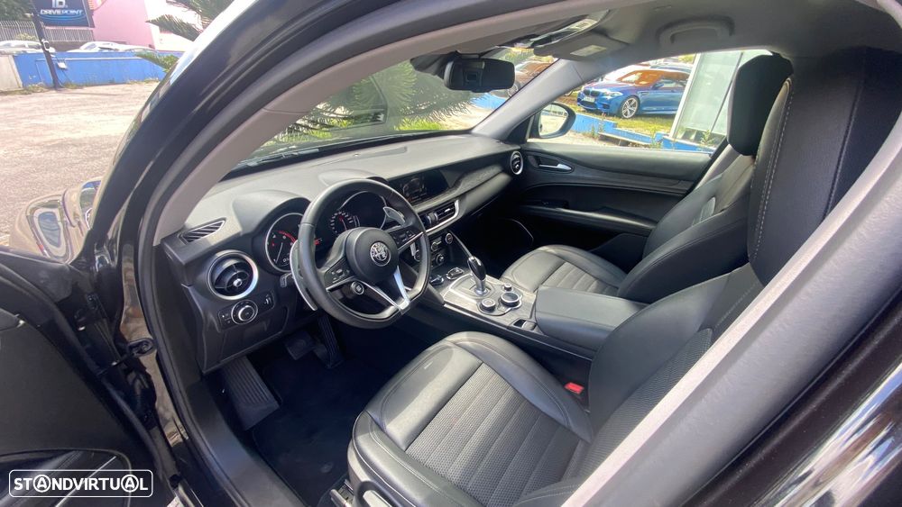 Alfa Romeo Stelvio 2.2 D Super AT8 - 19