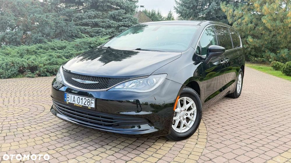 Chrysler Pacifica - 11