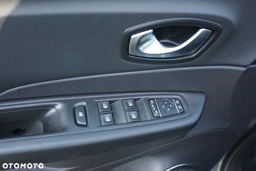 Renault Captur 1.2 Energy TCe Night&Day - 19