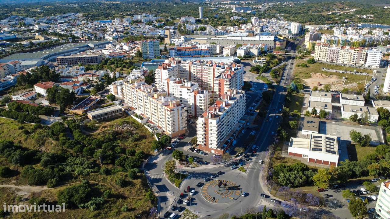 Apartamento T2 na Urbanização da Raminha em Portimão! - Grande imagem: 2/39