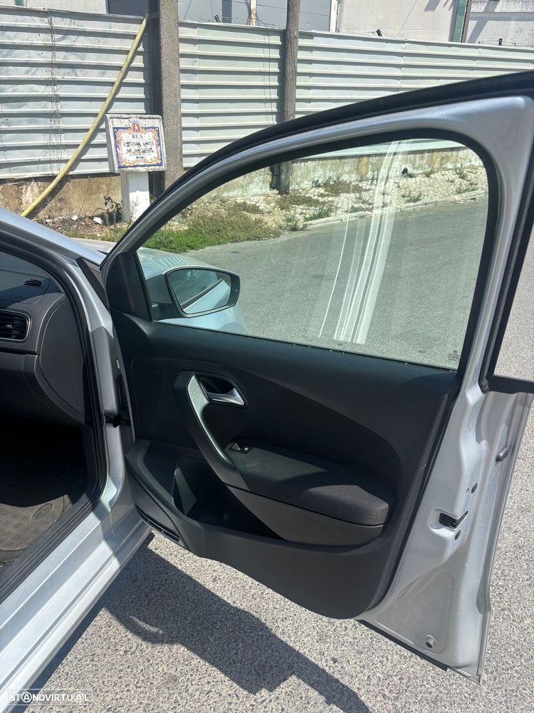 VW Polo 1.6 TDI R-Line BlueMotion - 11