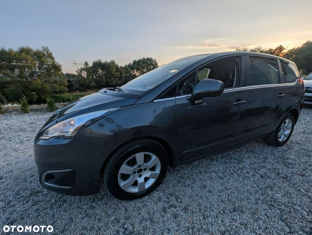 Peugeot 5008 - 11