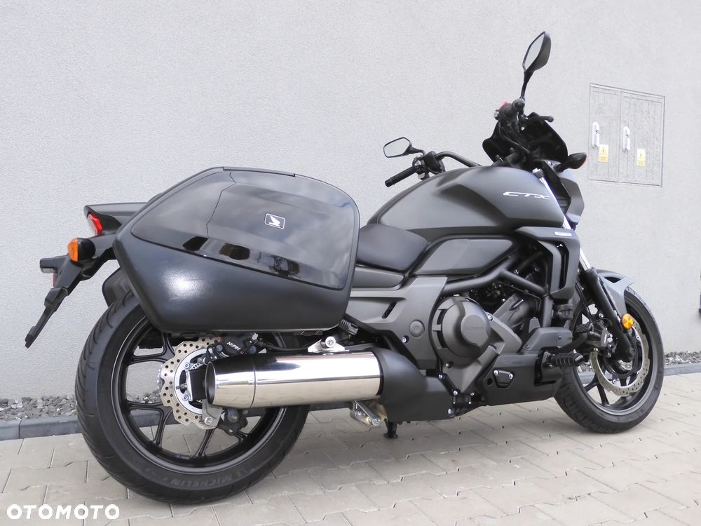 Honda CTX - 19