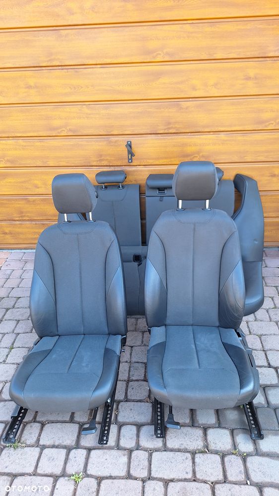 Fotele grzane BMW F30, półskóry wraz z boczkami drzwi, konsola i dekorami - 4