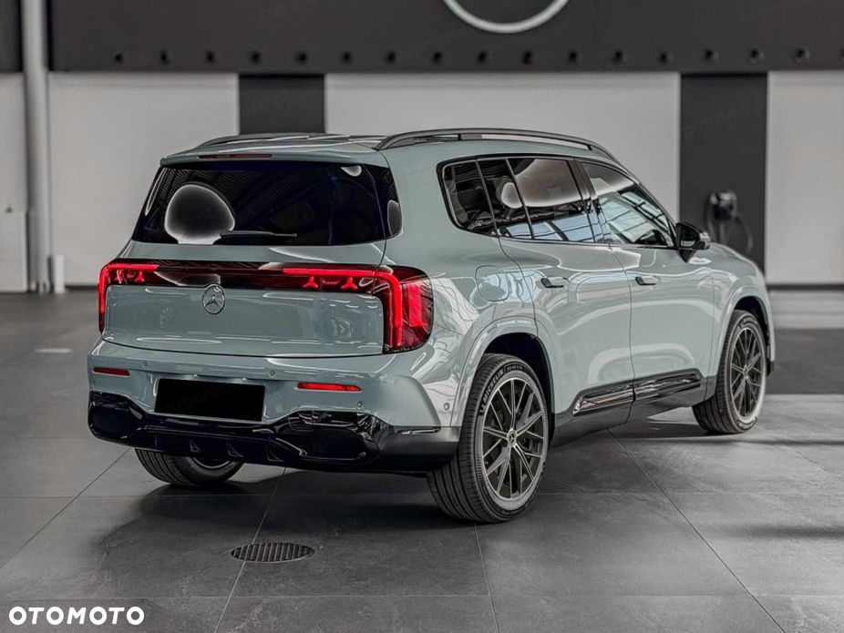 Mercedes-Benz GLB 250+ EQ Night Edition - 2