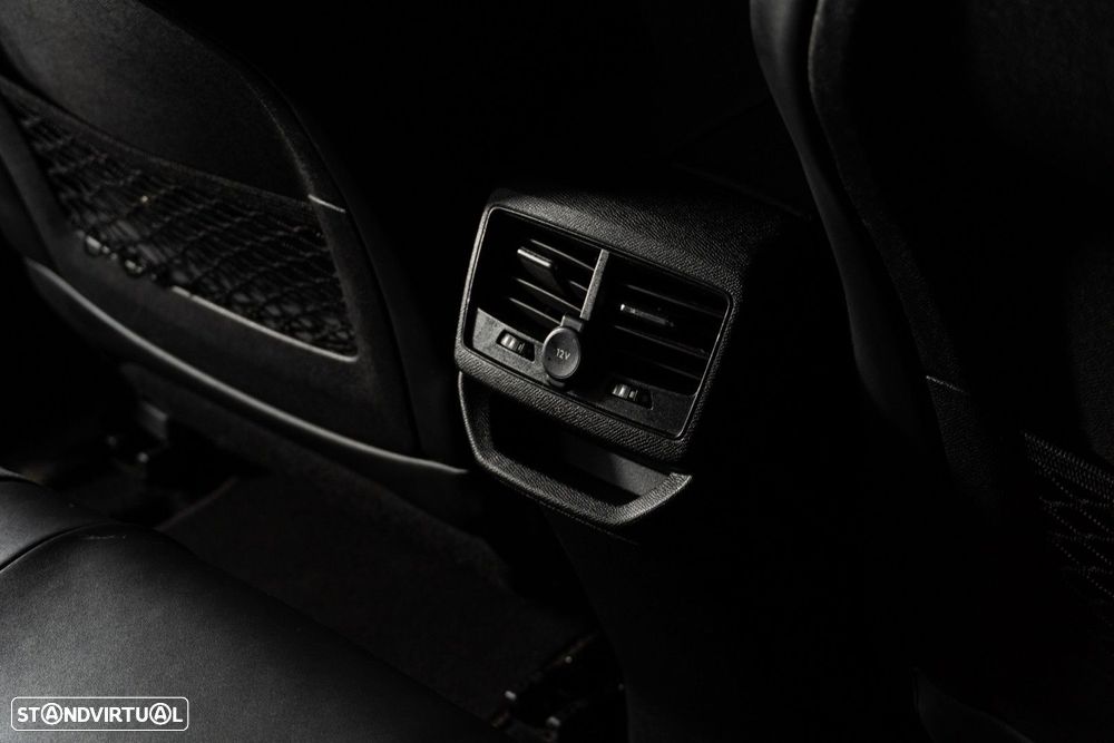 Peugeot 3008 1.5 BlueHDi GT Line EAT8 - 39