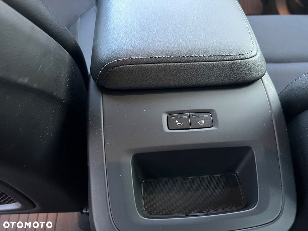 Volvo XC 60 B5 B AWD Geartronic Momentum Pro - 35