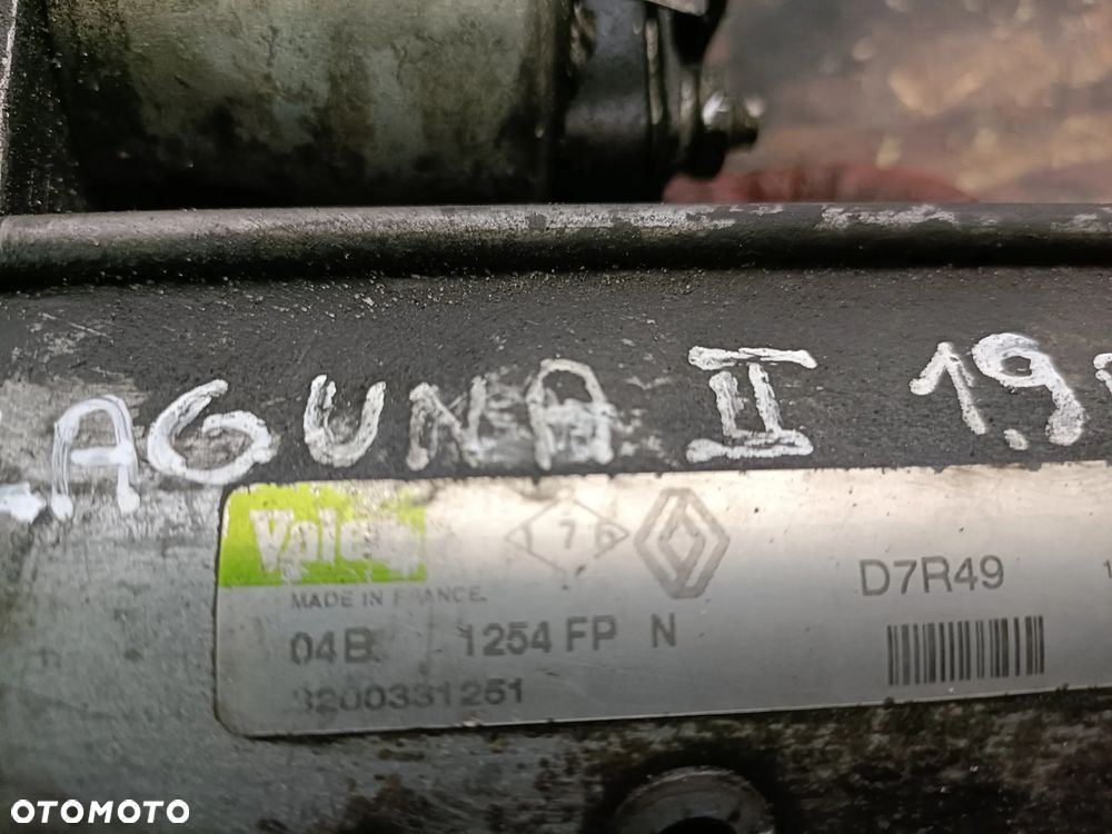 RENAULT LAGUNA II 01-07 1,9 DCI rozrusznik VALEO D7R49 8200331251 * - 4