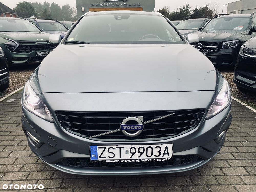 Volvo V60 D4 Geartronic R-Design - 2