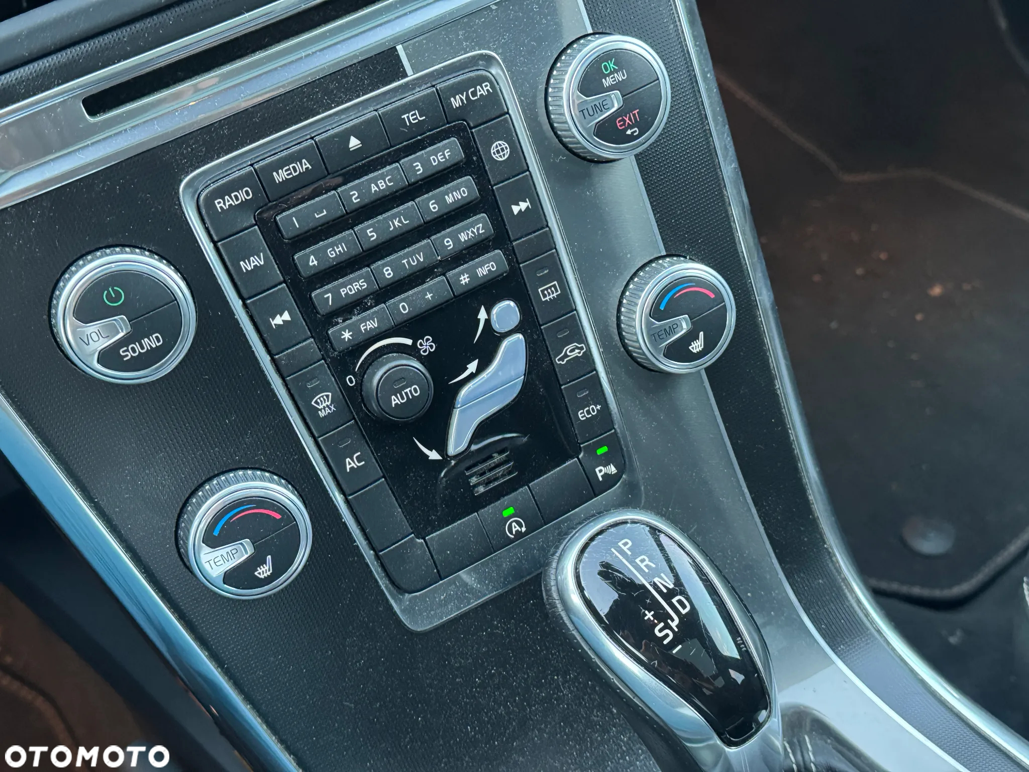Volvo XC 60 D4 Geartronic RDesign - 19