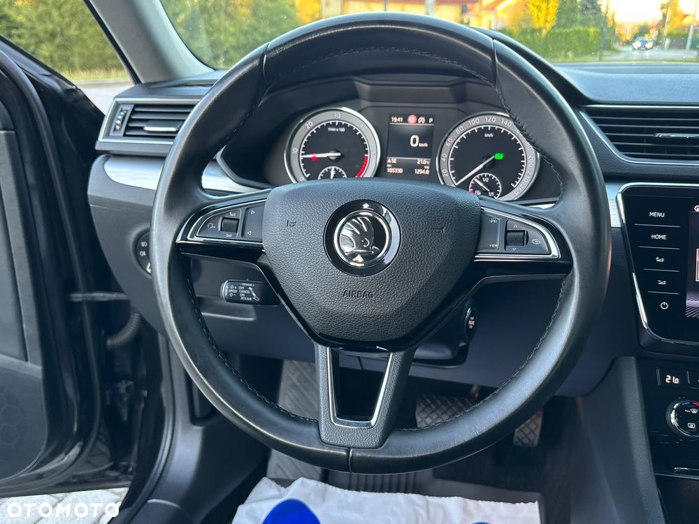 Skoda Superb 2.0 TDI DSG Premium Edition - 18
