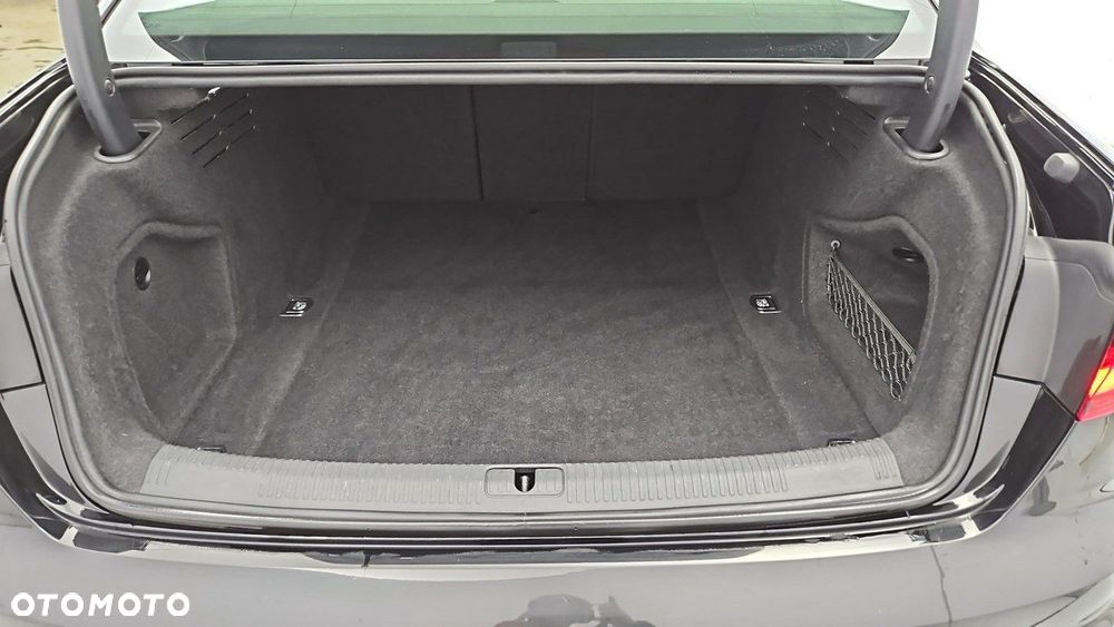 Audi A4 Limousine - 24