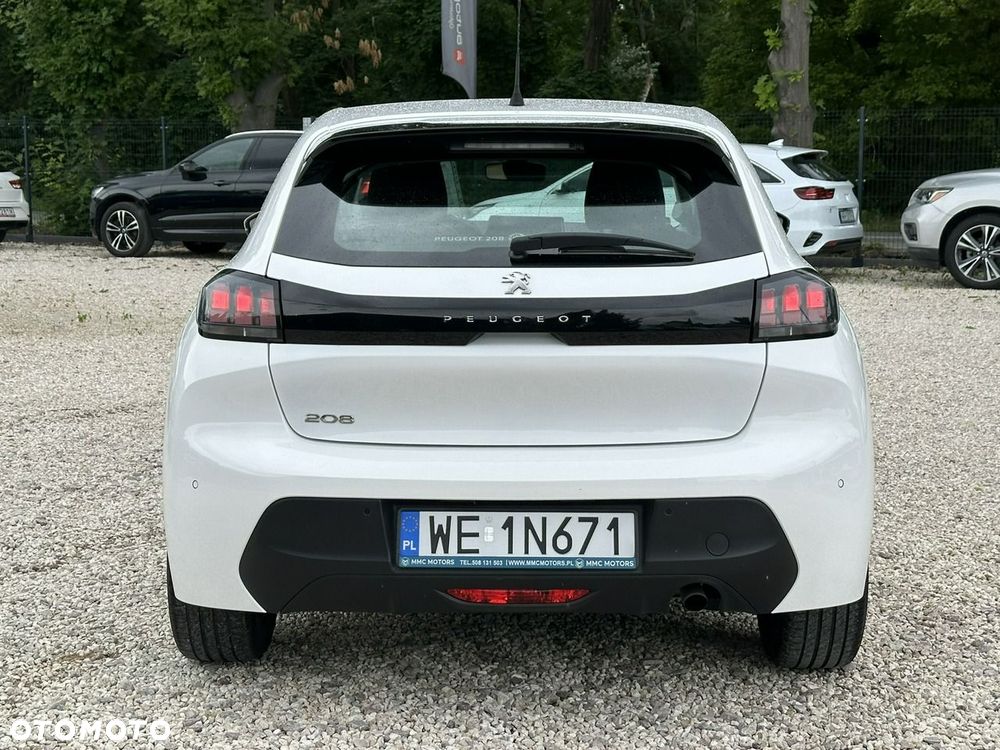 Peugeot 208 - 6