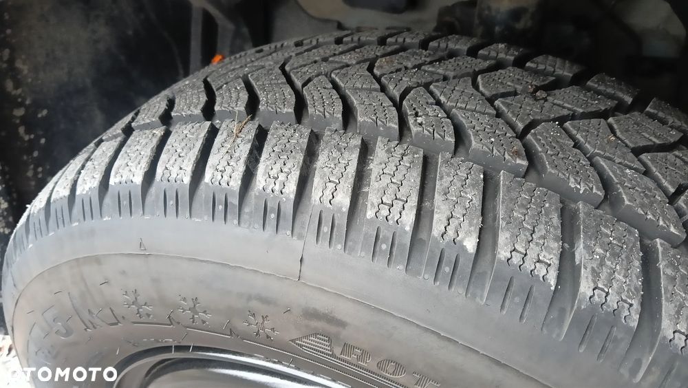 Dacia Duster 1.3 TCe FAP Essential - 29