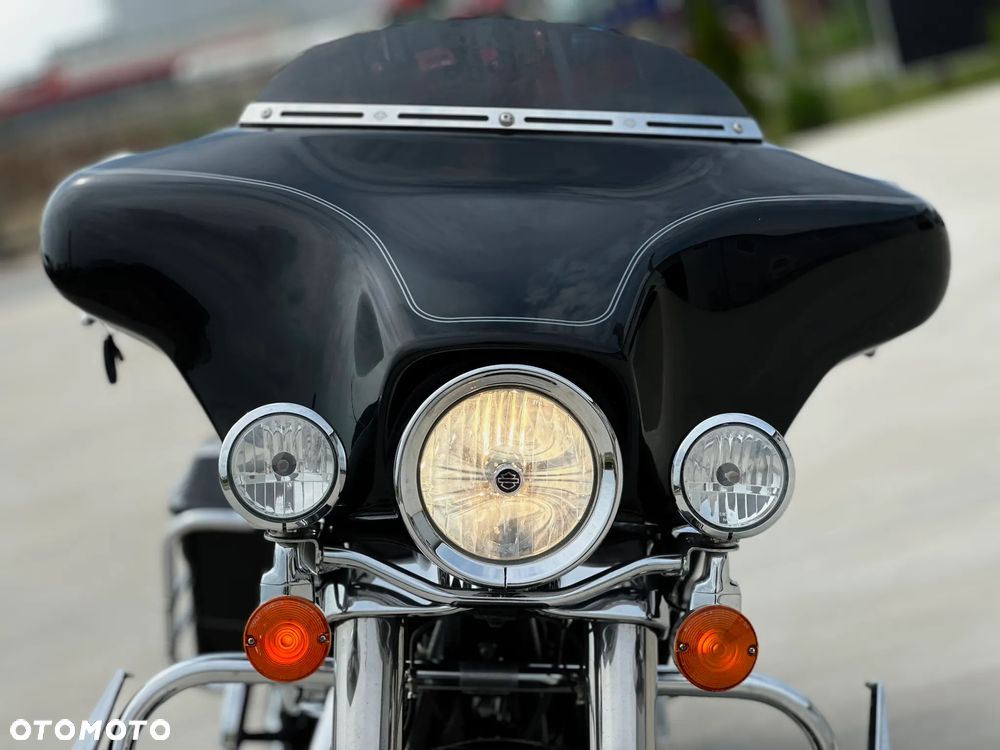 Harley-Davidson FLHT Electra Glide Standard - 11
