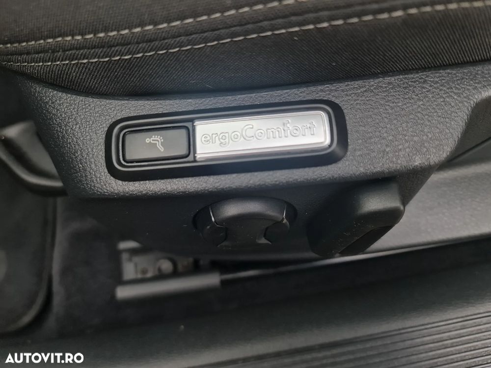 Volkswagen Passat 2.0 TDI DSG Highline - 13