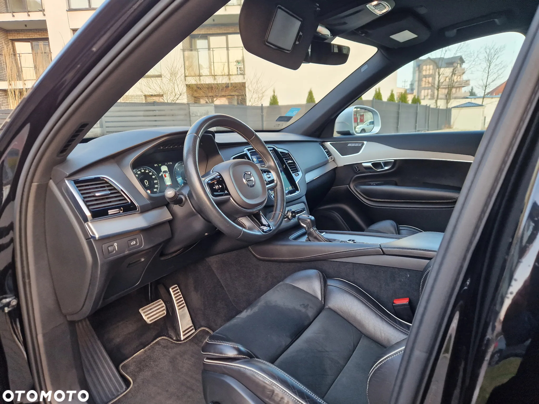 Volvo XC 90 D5 AWD R-Design - 17