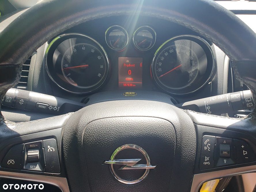 Opel Astra 1.4 Turbo - 28