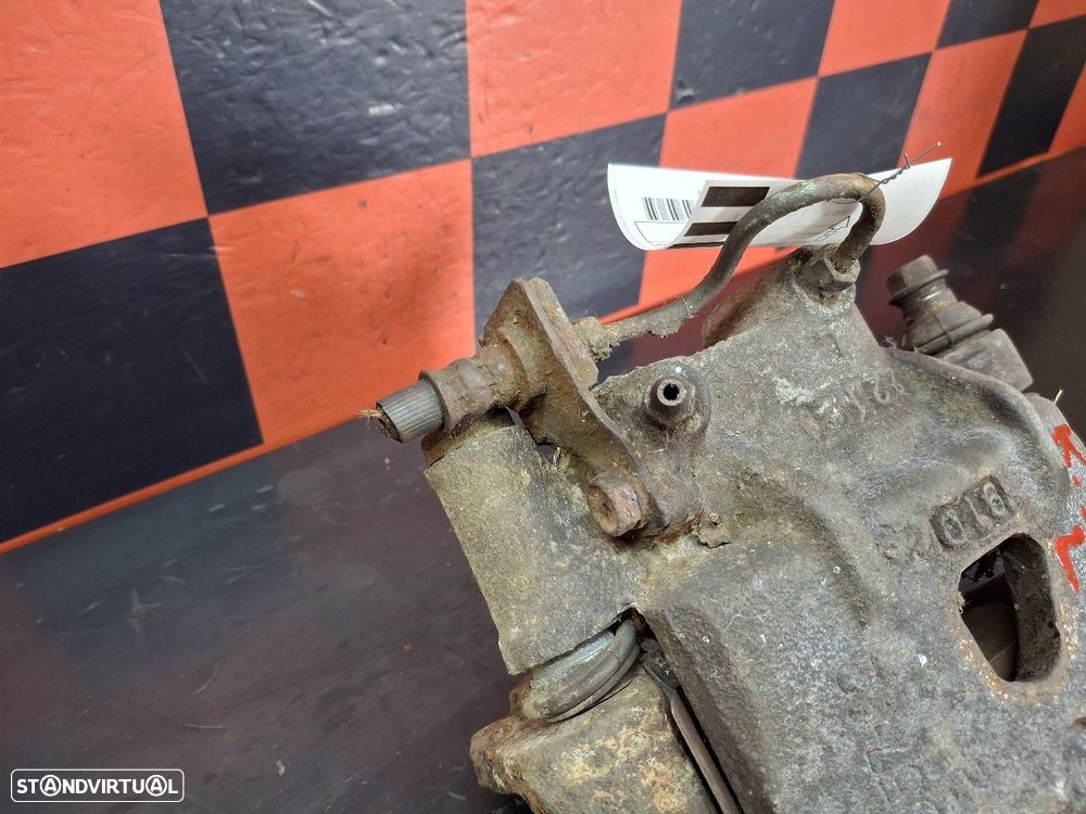 Pinça Travão Frente Esquerda Mitsubishi L 200 (K3_T, K2_T, K1_T, K0_T) - 2