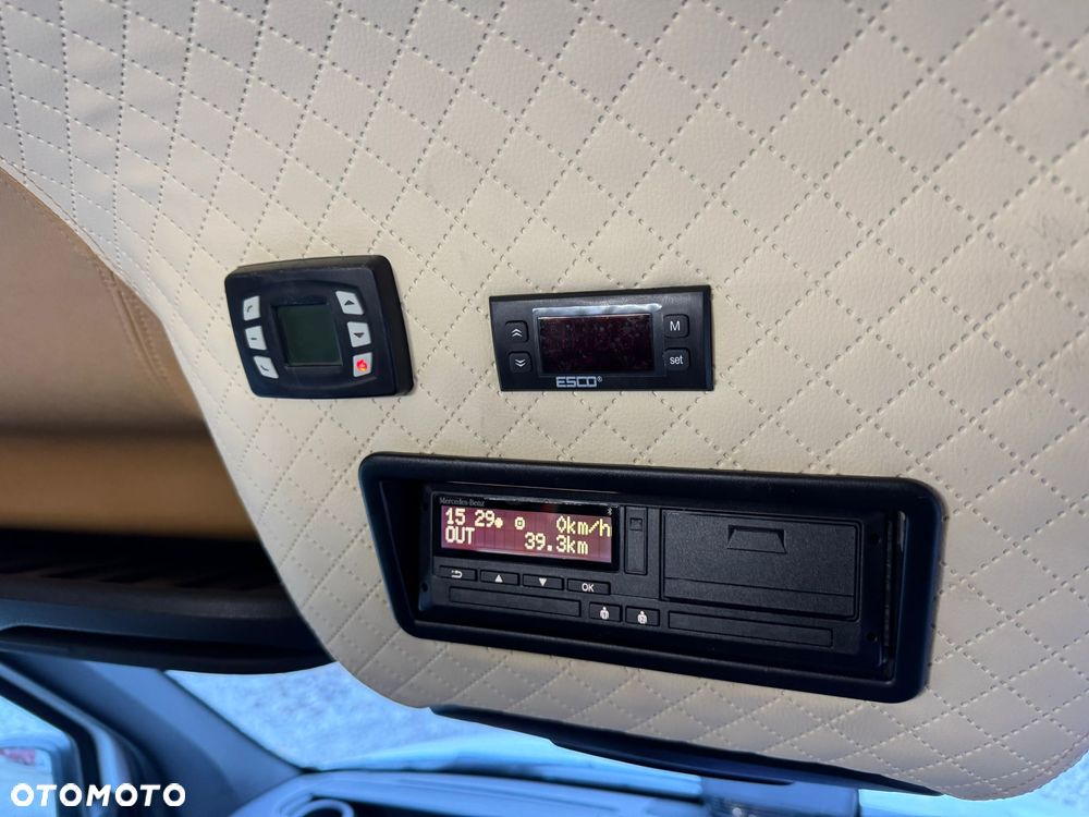 Mercedes-Benz Sprinter 519 - 14