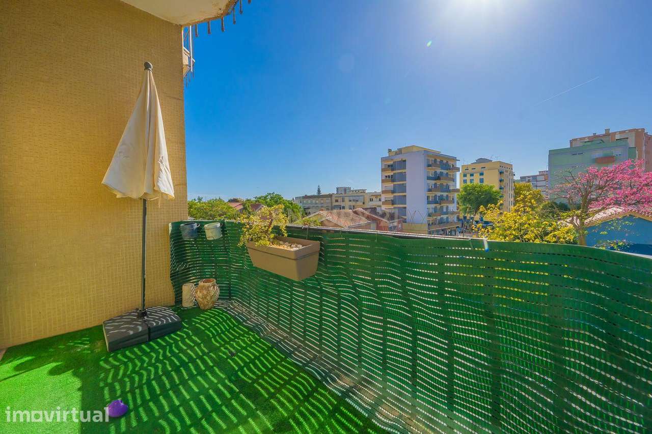 Apartamento T4 Remodelado em Montalvão, Setúbal com 155 m² e 2 Varanda - Grande imagem: 2/40