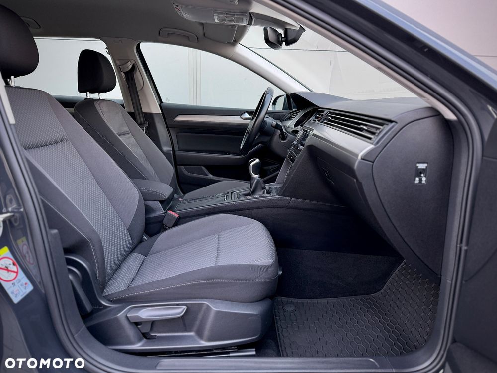 Volkswagen Passat 1.5 TSI EVO Business - 19