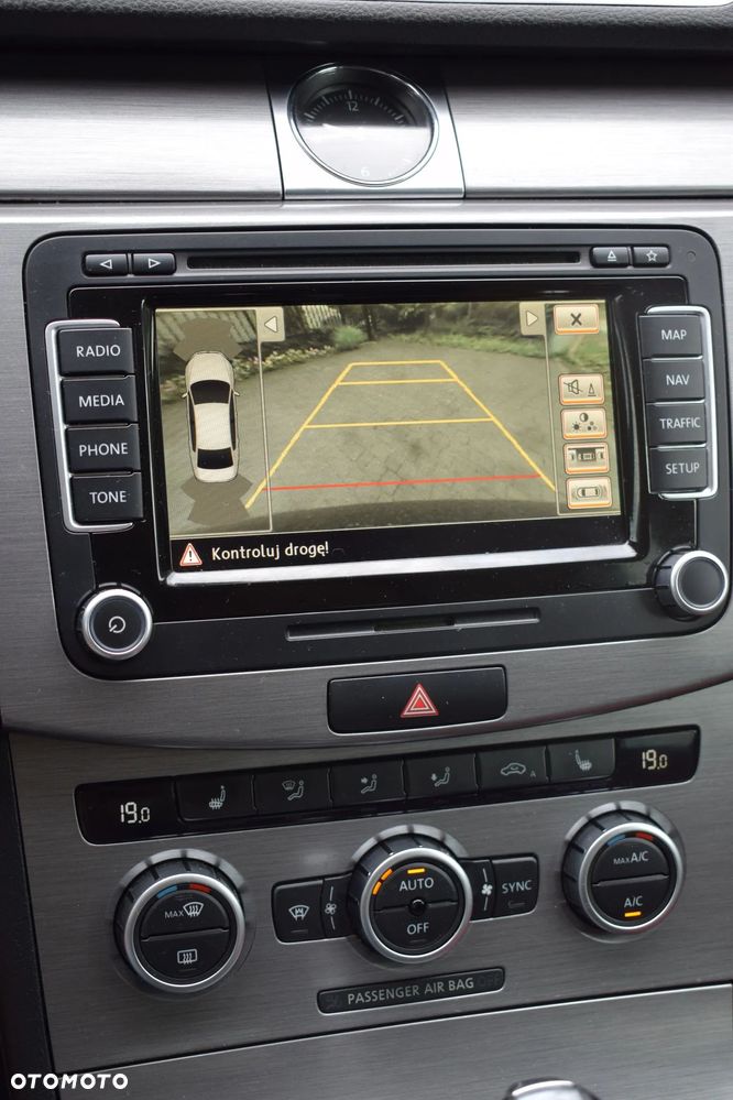 Volkswagen Passat 2.0 TDI Highline DSG - 19