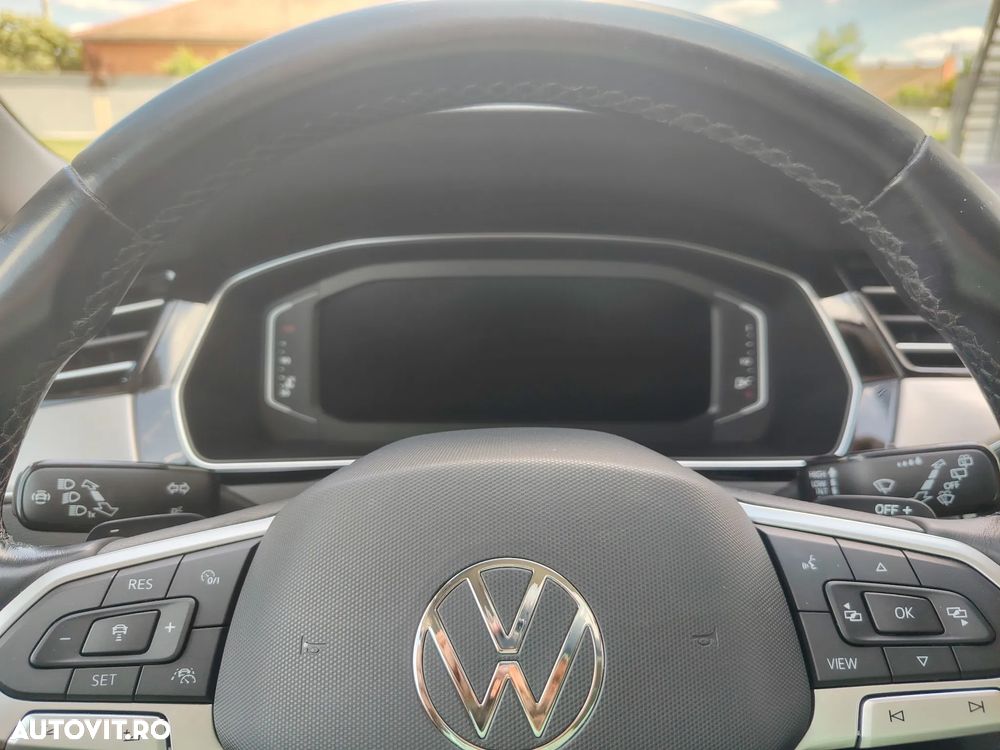 Volkswagen Passat 2.0 TDI DSG Highline - 17
