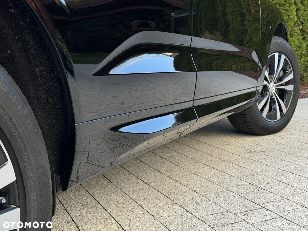 Volvo XC 60 B4 D AWD Plus Dark - 39