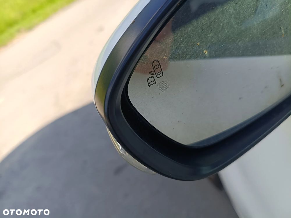 Citroën C4 2.0 HDi FAP Exclusive - 6